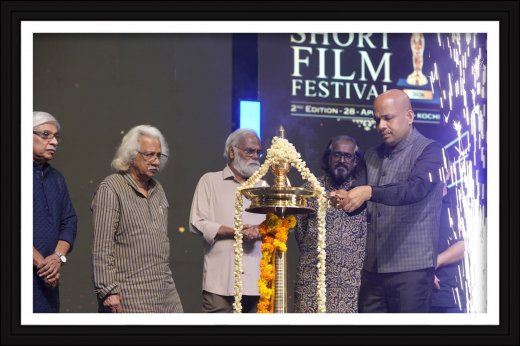 Rajesh Puthanpurayil lighting the lamp at LKIFF 2026